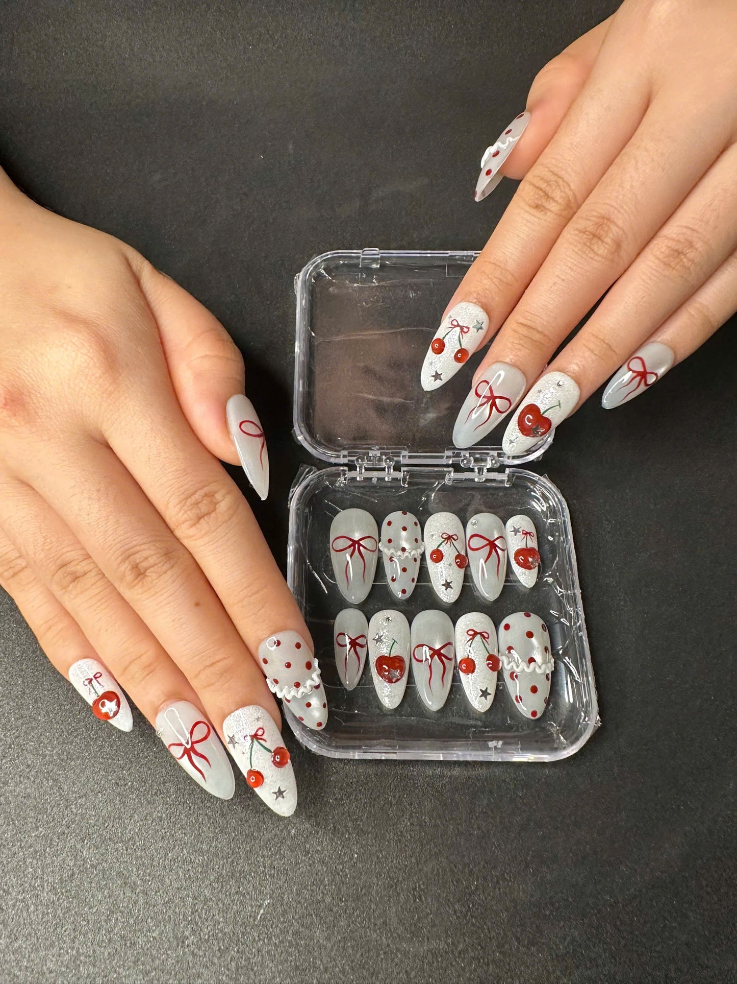 Cherry Ribbon Noel GL166